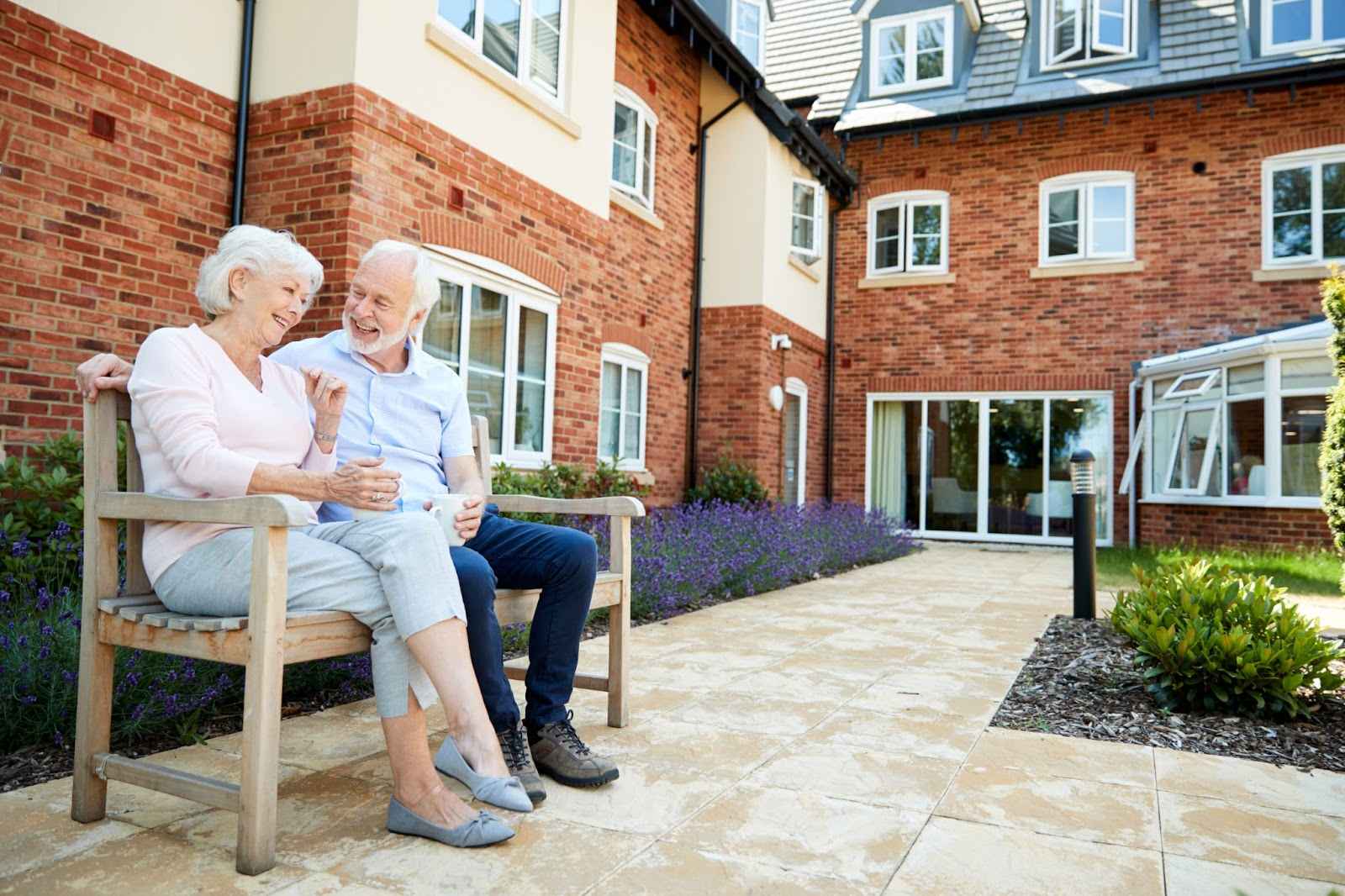The Importance of Hiring Experts to Appraise Assisted Living Options for Your Loved One