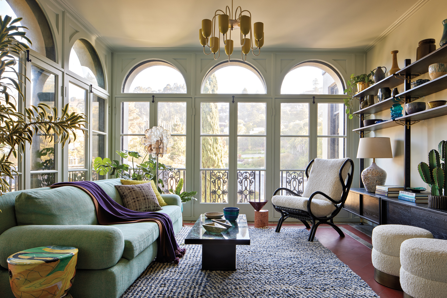 Creating a Florida-Inspired Outdoor Living Space