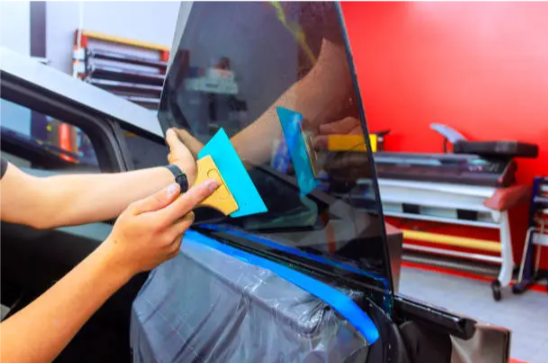 Selecting the Right Car Window Tinting Service: Key Factors