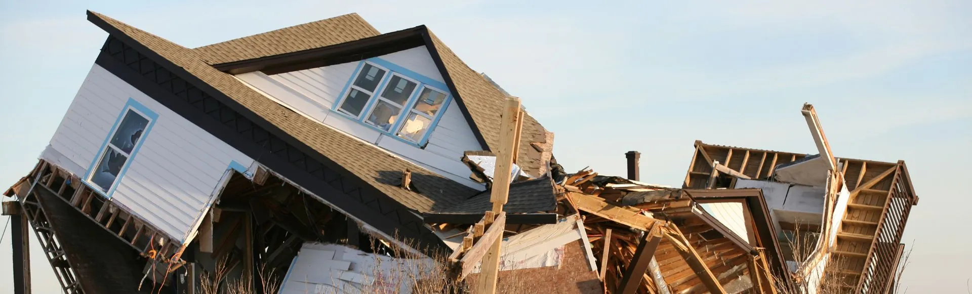 How a Public Adjuster Changes the Outcome of Large Property Damage Claims 🏠📄
