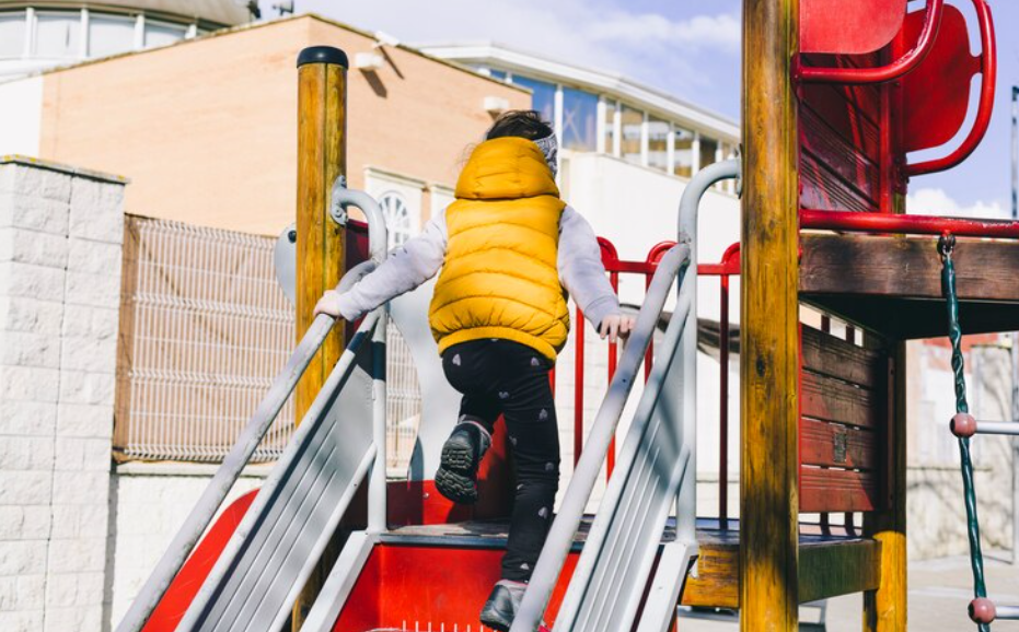 How Playground Installation Helps Create Safe and Enjoyable Spaces for Children at Schools